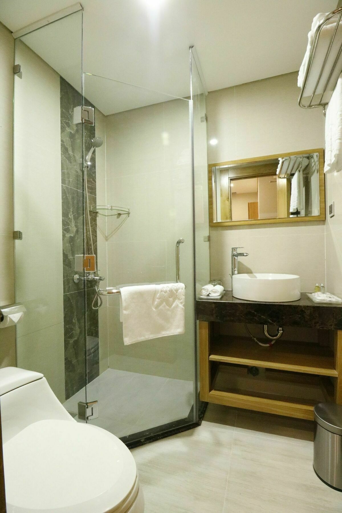 הו צ'י מין סיטי The Blue Airport Hotel מראה חיצוני תמונה
